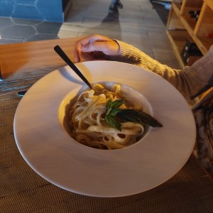 fetuccinni con salsa blanca