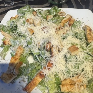 Ensaladas - Cesar con Pollo
