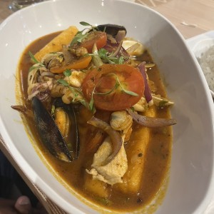 Sudado de Pescado y Mariscos