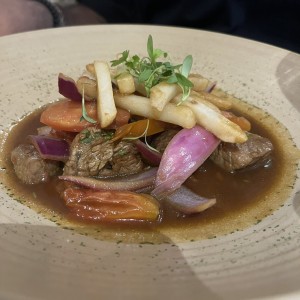Carnes - Lomo Saltado