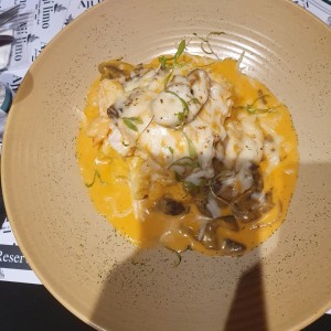Corvina Rellena con Camarones