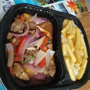 Carnes - Lomo Saltado