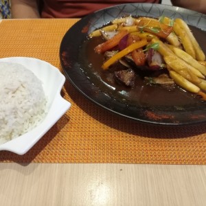 Carne de res salteado
