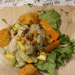 Ceviche de Corvina con Crema de Aguacate