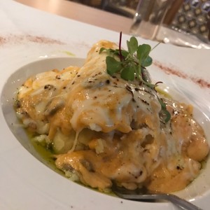 Corvina Rellena con Camarones