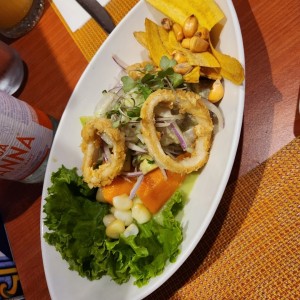 Ceviche de Corvina con Crema de Aguacate