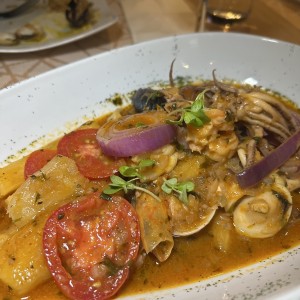 Sudado de Pescado y Mariscos