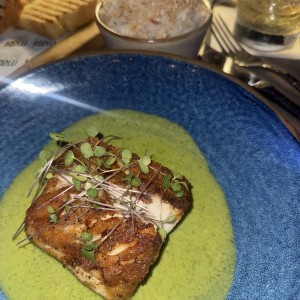 240 GR de Pesca Encostrada con Curry Verde