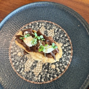 Carimañola Abierta Rellena de Brisket