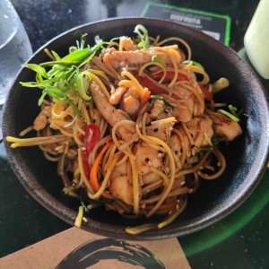 Mixto (pollo, filete y langostinos)