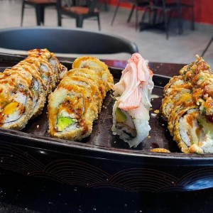 Rolls - Lava Roll- canalero- ceviche roll- kunfu panda