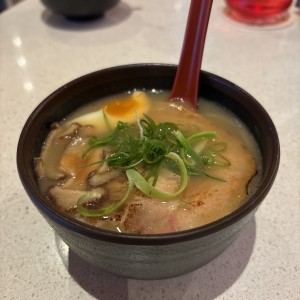 Sopas - Sugoi Ramen