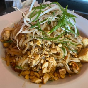 pad thai de pollo