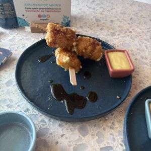 Entradas - Brochetas de Queso