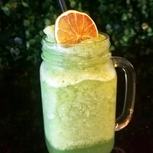 Limonada con hierbabuena