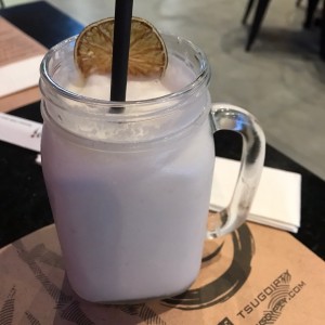 bebida coco y limon