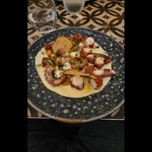 Pulpo a la brasa