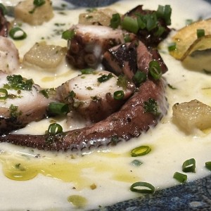 Pulpo a la brasa