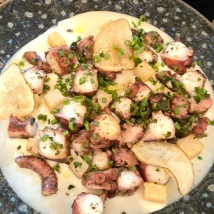 Pulpo a la brasa