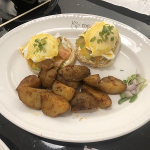Huevos benedictine