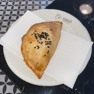 Empanada de Jamon y queso