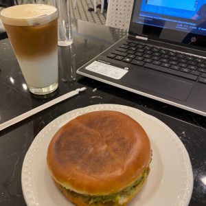 Latin burger, iced freddo white flat