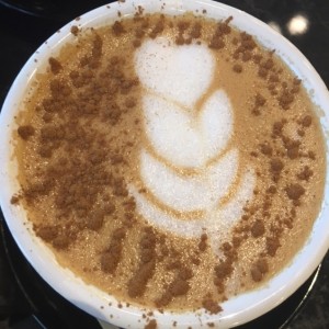 Latte con canela