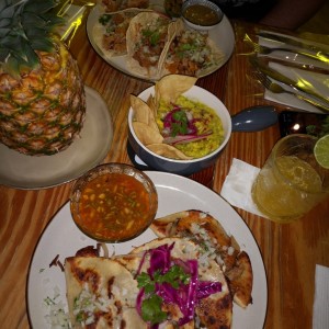Tacos al Pastor, Tacos de Birria, Guacamole, Amapola y Margarita