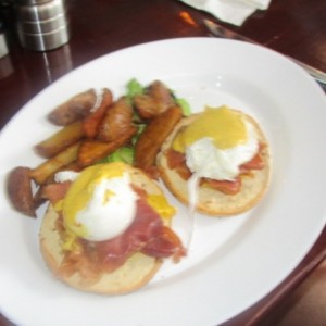 Desayunos salados - Huevos Benedictinos