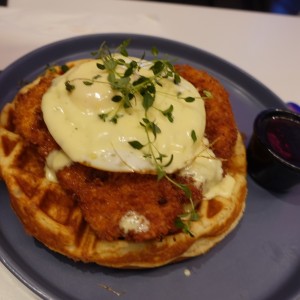 Chicken and wafflee