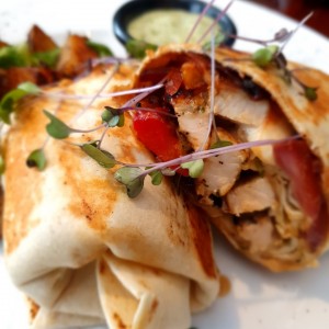Sandwiches - Burrito de Pollo