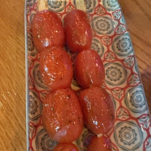 Yakitori de tomate cherry