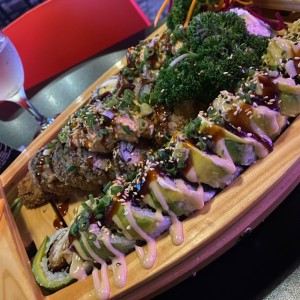 Barco de sushi variado