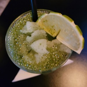 limonada con hierbabuena