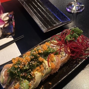 ROLLS ESPECIALES - ALASKA ROLL