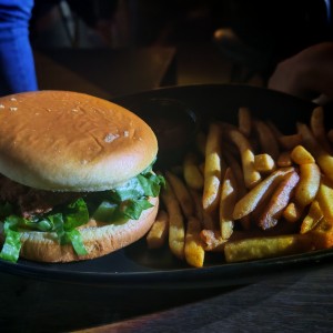 CHICKEN SANDWICH