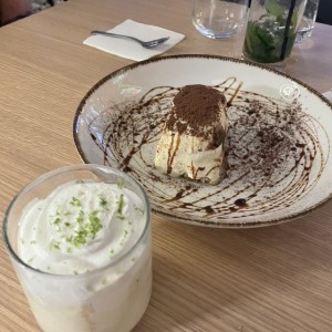 Tiramisu, crema tres leches