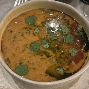 Sopa de marisco coco y lima