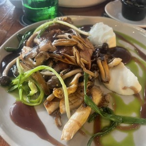 Solomillo en salsa de hongos
