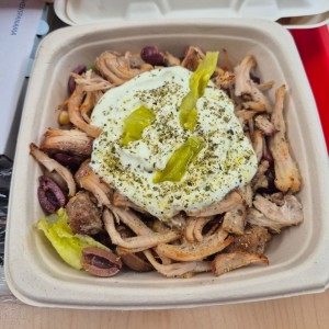 Ensalada de garbanzo con extra de pernil