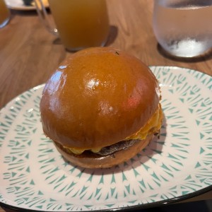 Hamburguesa sin checheres