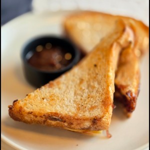 Emparedados - Grilled Cheese
