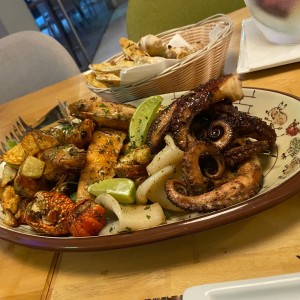 Parrilla de Pescado y Mariscos 