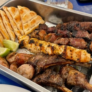 Carne al grill variado