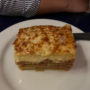 PLATOS FUERTES - MOUSSAKAS