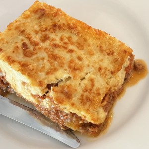 PLATOS FUERTES - MOUSSAKAS