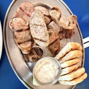 Chorizo griego con pita 
