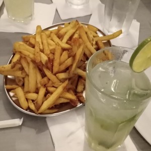 papas fritas y Limonada