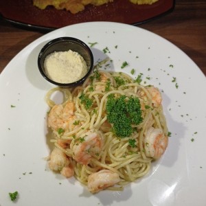 Pasta de Camarones En Salsa