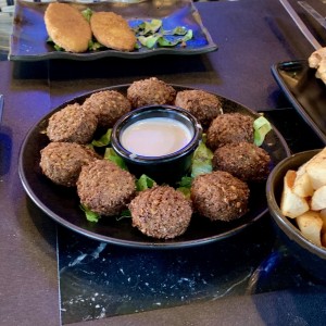 Kibbes (tuve que pedir dos ordenes) Deliciosos